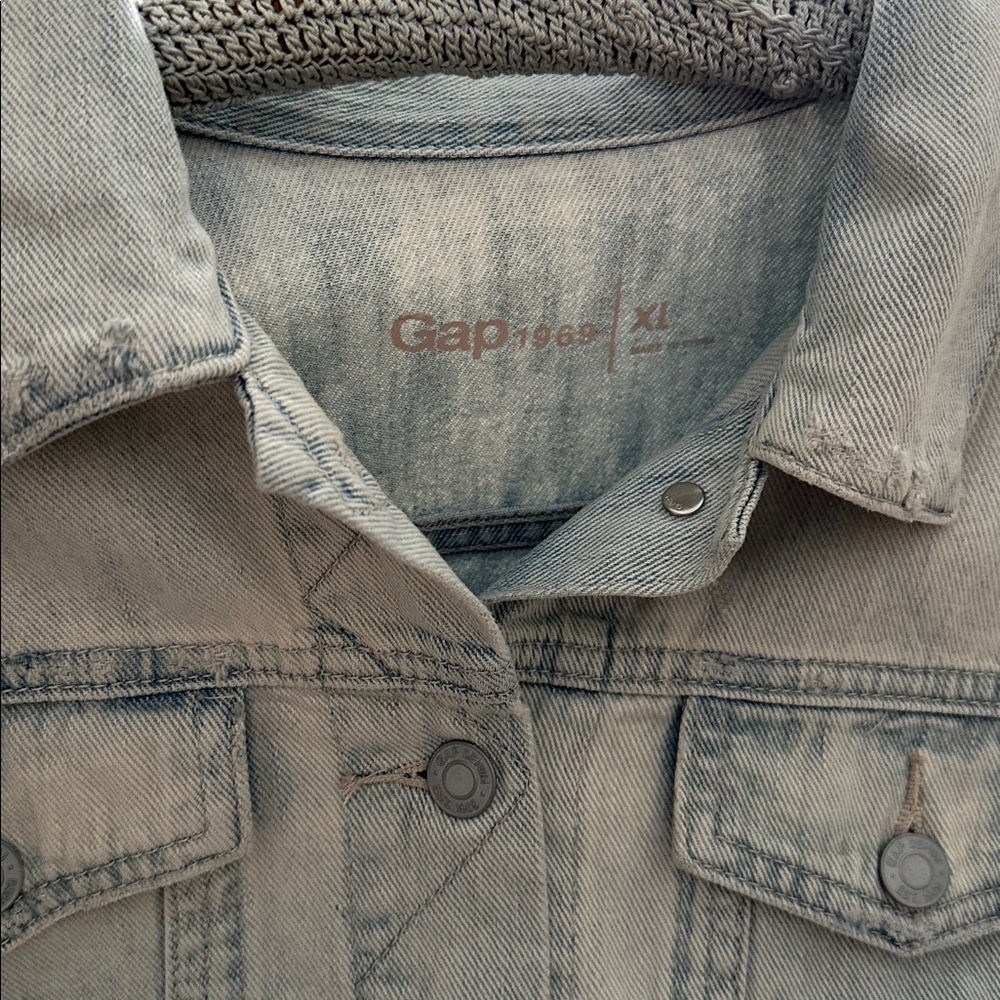 GAP Light Blue Jean Trucker Jacket - Picture 8 of 10